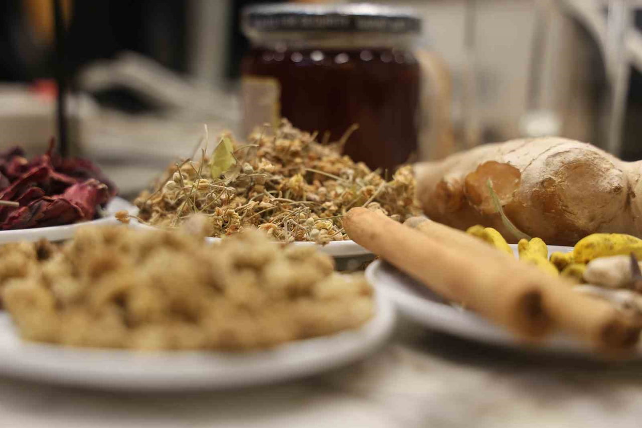 KIŞ AYLARINDA SOĞUK HAVA VE ENFEKSİYON HASTALIKLARININ BAĞIŞIKLIK SİSTEMİNİ ZAYIFLATTIĞINI...
