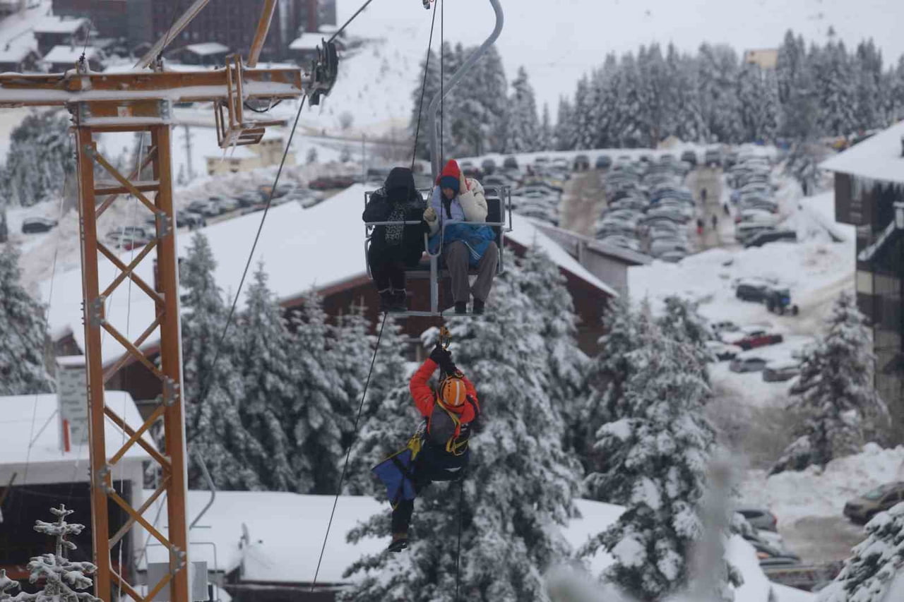 KIŞ TURİZMİNİN MERKEZİ ULUDAĞ'DAKİ BİRİNCİ OTELLER BÖLGESİ'NDE FAALİYET GÖSTEREN FAHRİ OTEL...