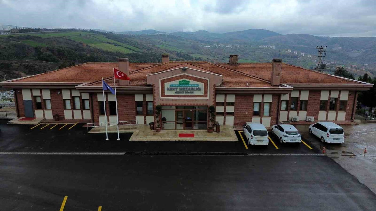 KOCAELİ BÜYÜKŞEHİR BELEDİYESİ, 2025 YILINDA 11 BİN 228 AİLEYE ÜCRETSİZ CENAZE VE NAKİL HİZMETİ...