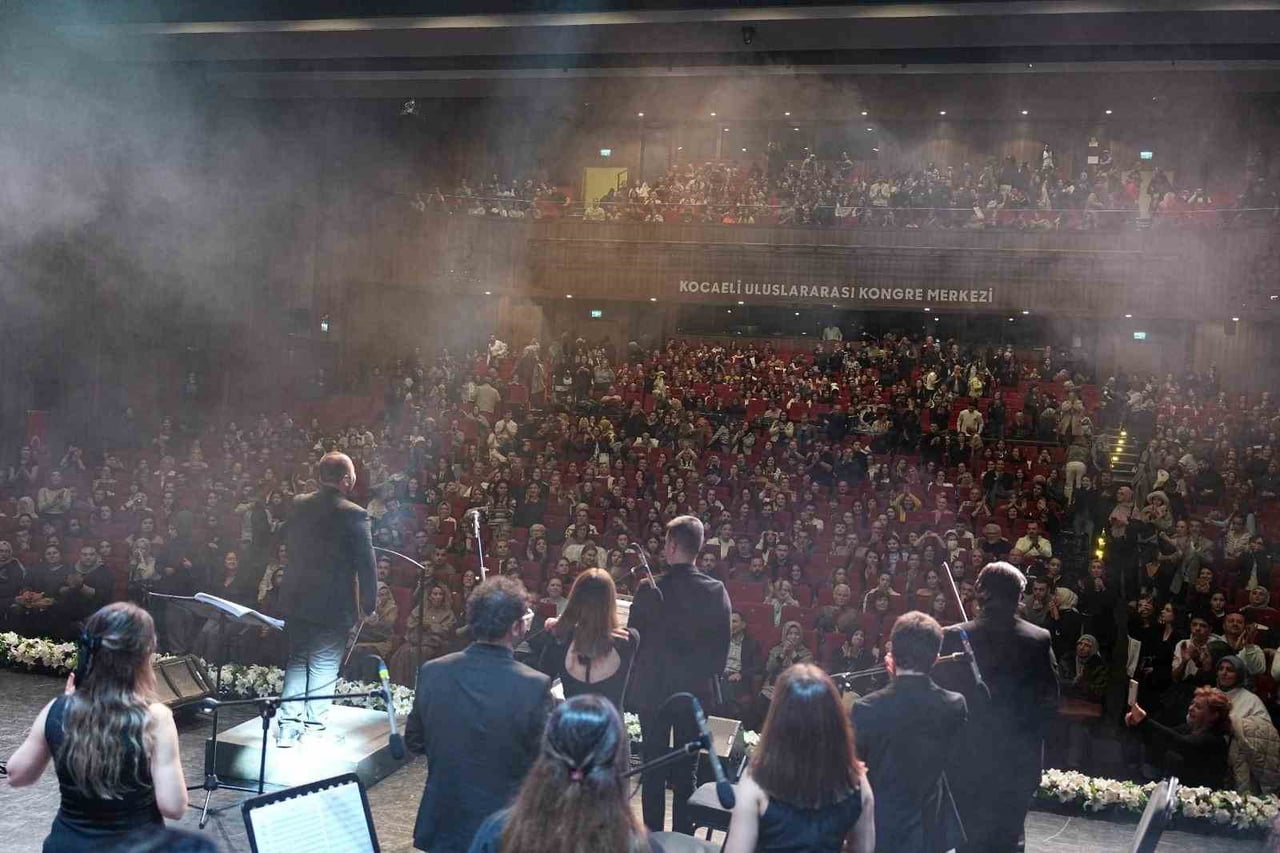 KOCAELİ BÜYÜKŞEHİR BELEDİYESİ KONSERVATUVARI ODA ORKESTRASI, YENİ ÜYELERİNİ BELİRLEMEK İÇİN 1-9...