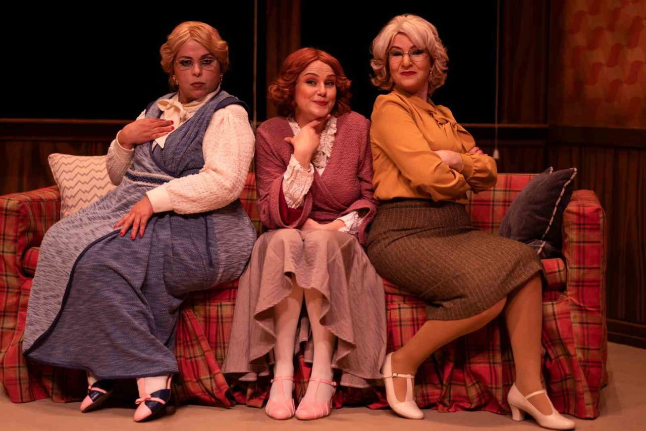 KOCAELİ BÜYÜKŞEHİR BELEDİYESİ ŞEHİR TİYATROLARI'NIN "ÜÇ JOKERLİ KONKEN" ADLI OYUNU GEBZE'DE...