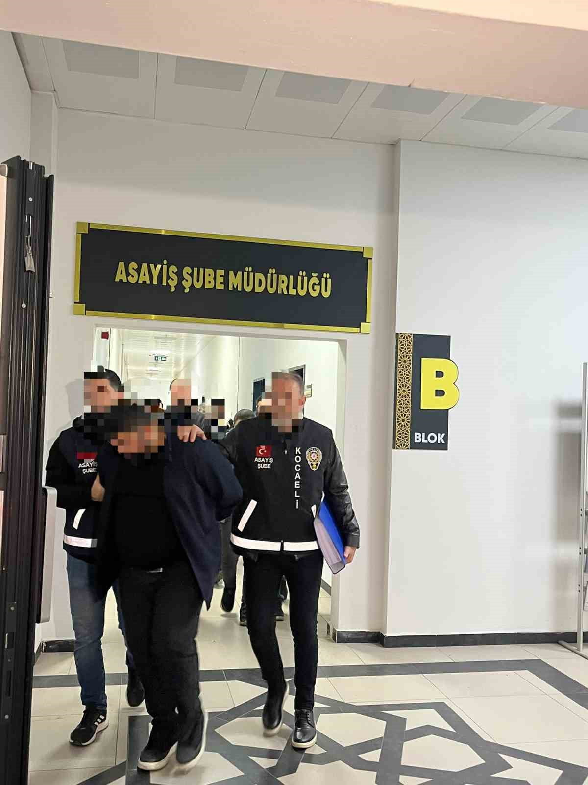 KOCAELİ’DE DOKTOR VE İŞ İNSANINA YÖNELİK SİLAHLI SALDIRI PLANININ DEŞİFRE EDİLMESİYLE DÜZENLENEN...