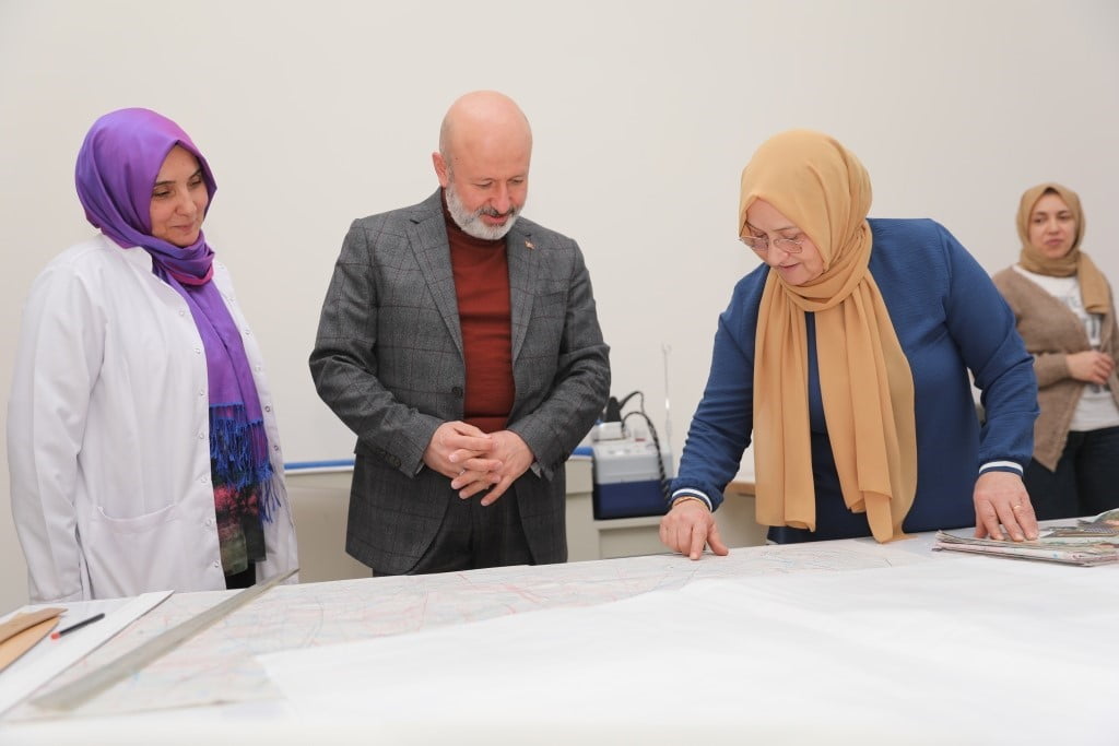 KOCASİNAN BELEDİYESİ TARAFINDAN HAYATA GEÇİRİLEN KOCASİNAN AKADEMİ, SUNDUĞU EĞİTİMLER VE MODERN...