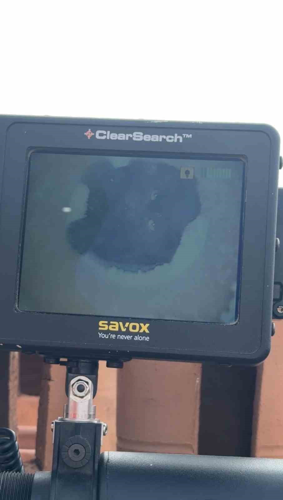 KONYA'DA 4 KATLI BİR APARTMANIN BACISINA GİREN KEDİ İTFAİYE EKİPLERİNİN 6 SAATLİK UĞRAŞI SONRASI...