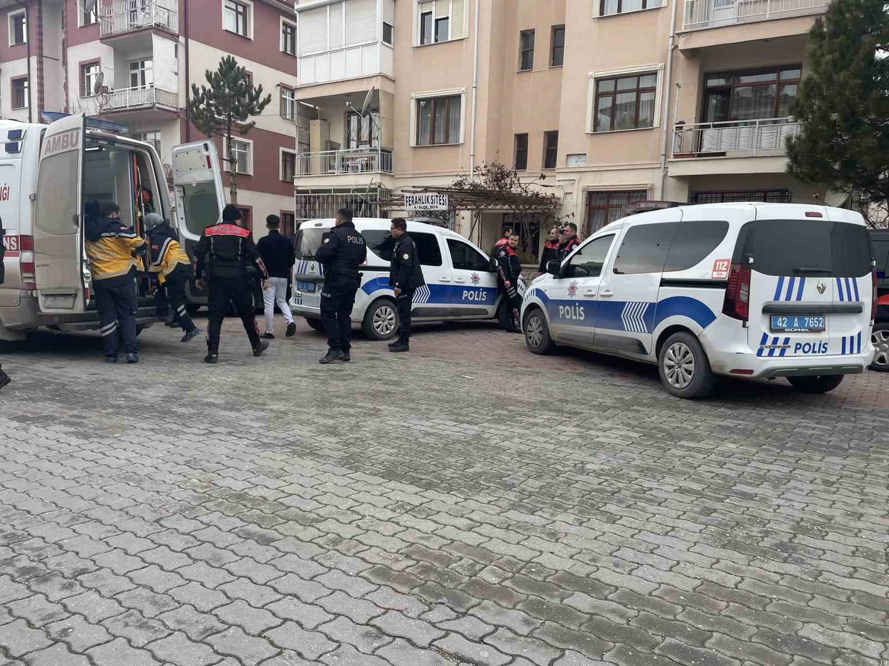 KONYA'DA EVİNDE BULUNAN TÜFEĞİ TEMİZLEDİĞİ SIRADA ATEŞ ALMASI SONUCU 70 YAŞINDAKİ YAŞLI ADAM...