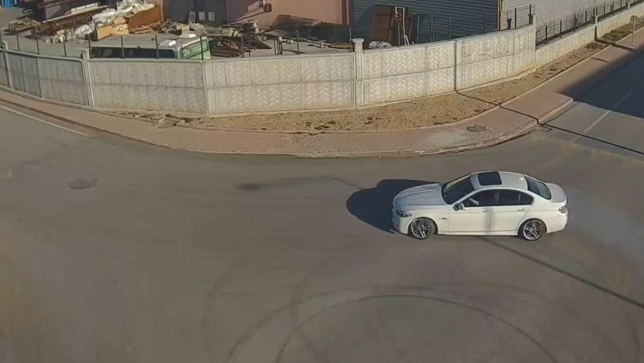 KONYA’DA POLİS EKİPLERİNCE ‘DRİFT’ ATARAK TRAFİK GÜVENLİĞİNİ TEHLİKEYE DÜŞÜREN VE ÇEVREYİ RAHATSIZ...