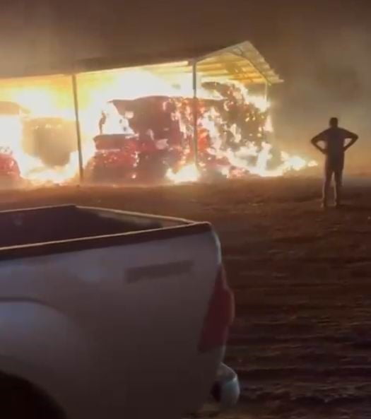 KONYA’NIN EREĞLİ İLÇESİNDE FIRTINANIN ETKİSİYLE MÜSTAKİL EV VE BİR ÇİFTLİKTE ÇIKAN YANGINLAR...