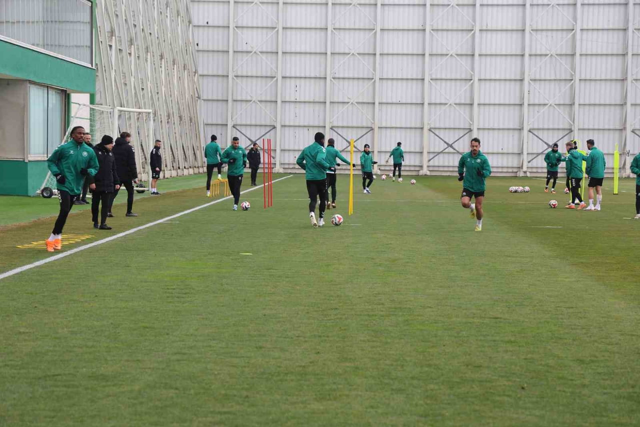 KONYASPOR, TRENDYOL SÜPER LİG'İN 19. HAFTASINDA DEPLASMANDA OYNAYACAĞI GAZİANTEP FUTBOL KULÜBÜ...