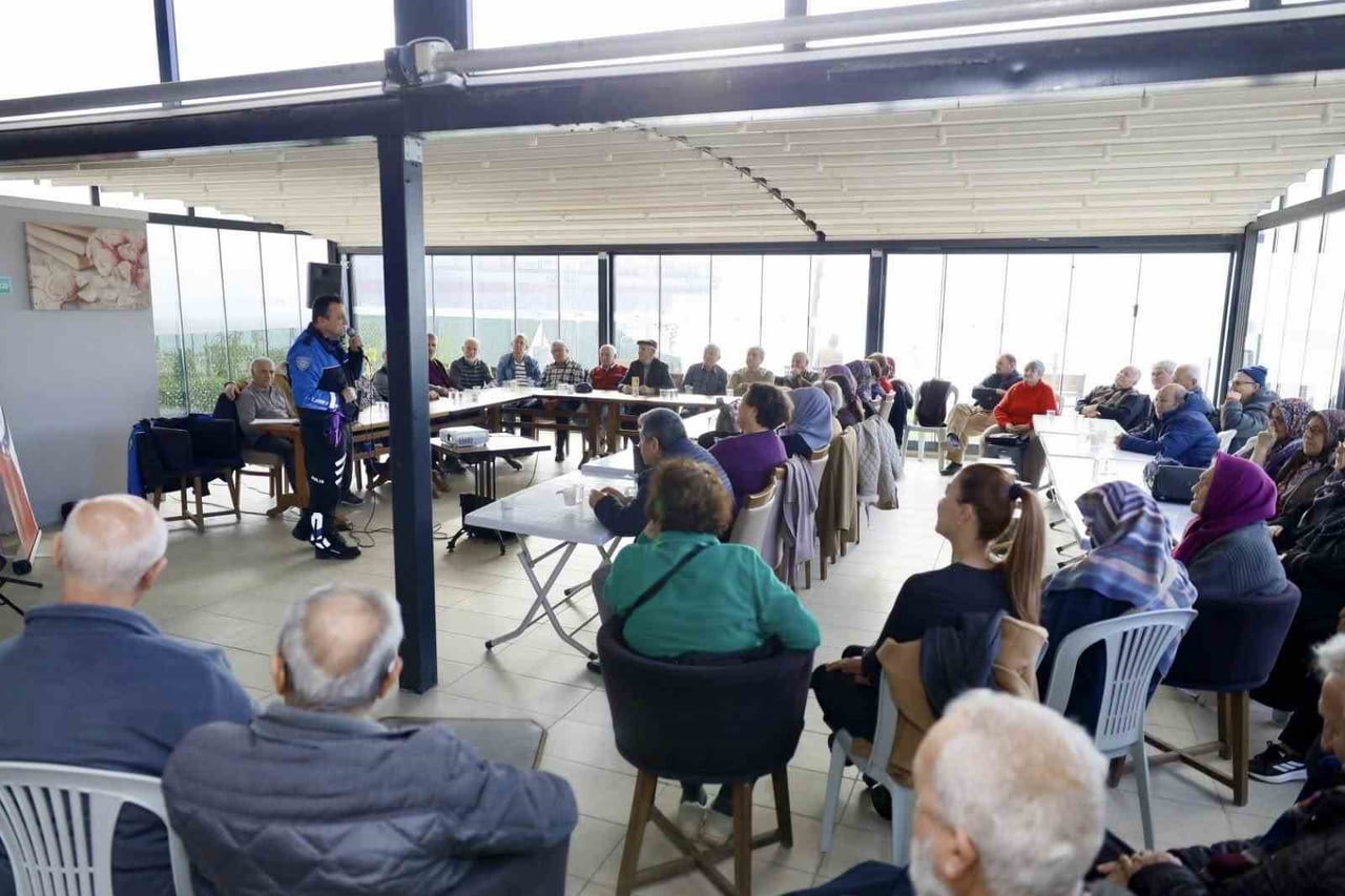 KÖRFEZ BELEDİYESİ TARAFINDAN 60 YAŞ ÜSTÜ VATANDAŞLARIN SOSYAL YAŞAMA DAHA AKTİF KATILIMINI...