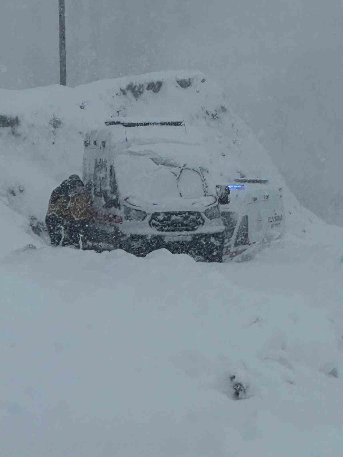 KOZLUK’TA EĞİTİME KAR ENGELİ: OKULLAR 1 GÜN TATİL EDİLDİ