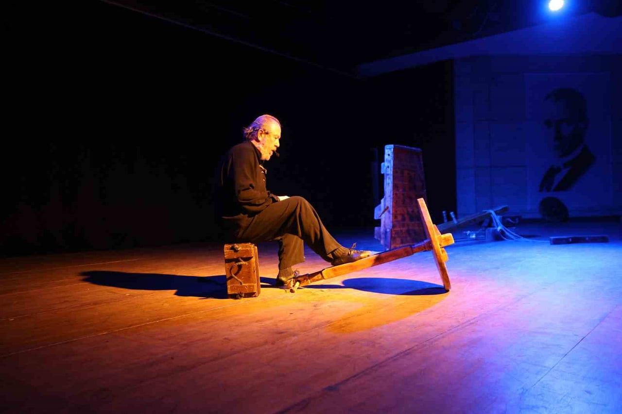 KURTULUŞ MÜCADELESİNİN DESTANSI RUHU, KUVAYİ MİLLİYE ADLI TİYATRO OYUNU İLE YUNUSEMRE’DE...