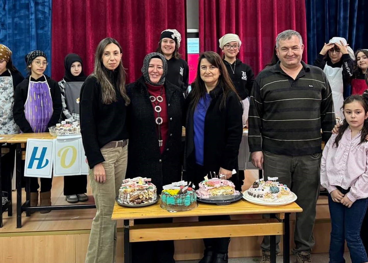 KÜTAHYA AKŞEMSETTİN KIZ ANADOLU İMAM HATİP LİSESİNDE BİLİM TATLIYA DÖNÜŞTÜ