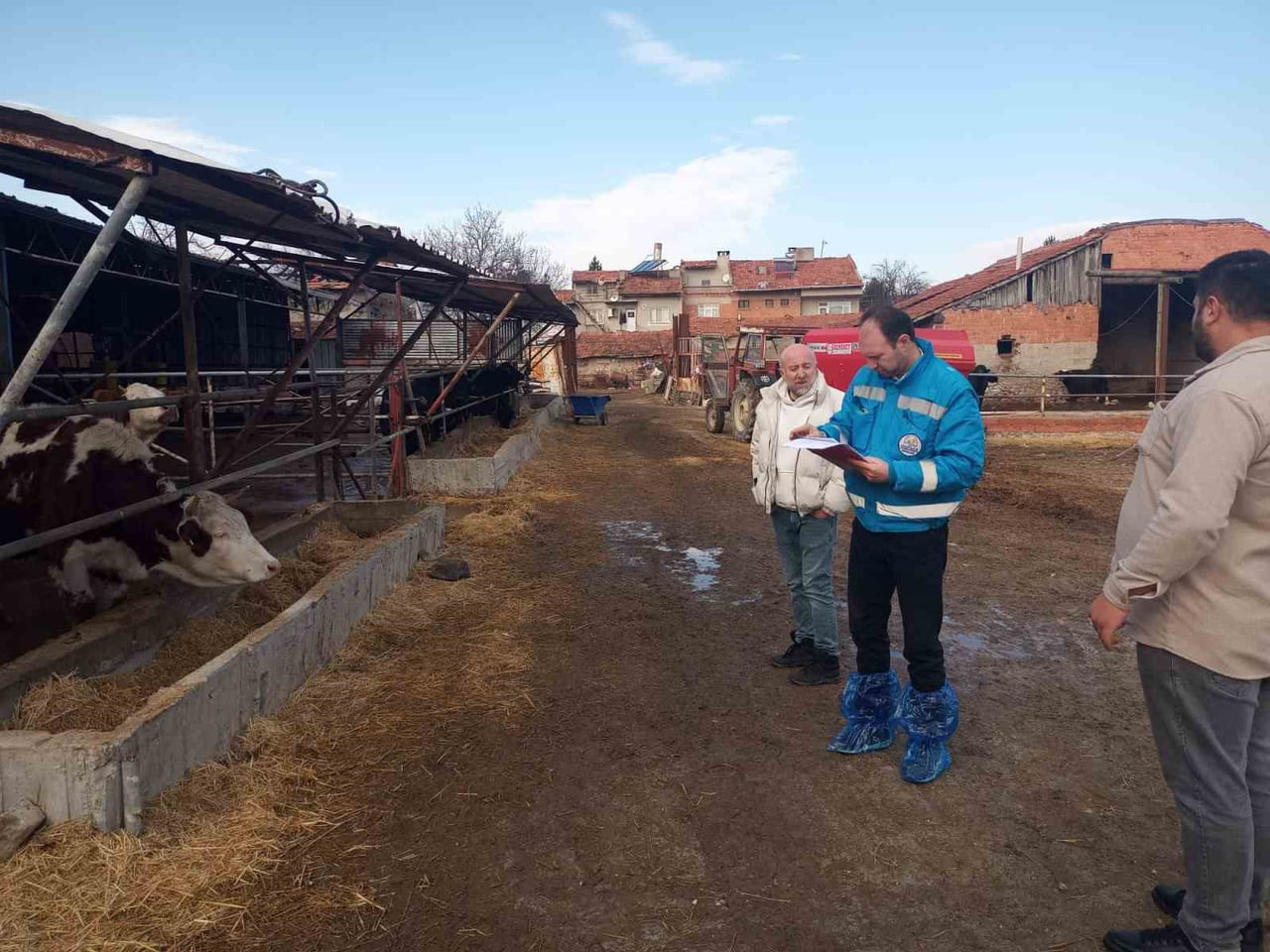 KÜTAHYA’DA HAYVANCILIK İŞLETMELERİNE YÖNELİK KAPASİTE TESPİTİ SÜRÜYOR