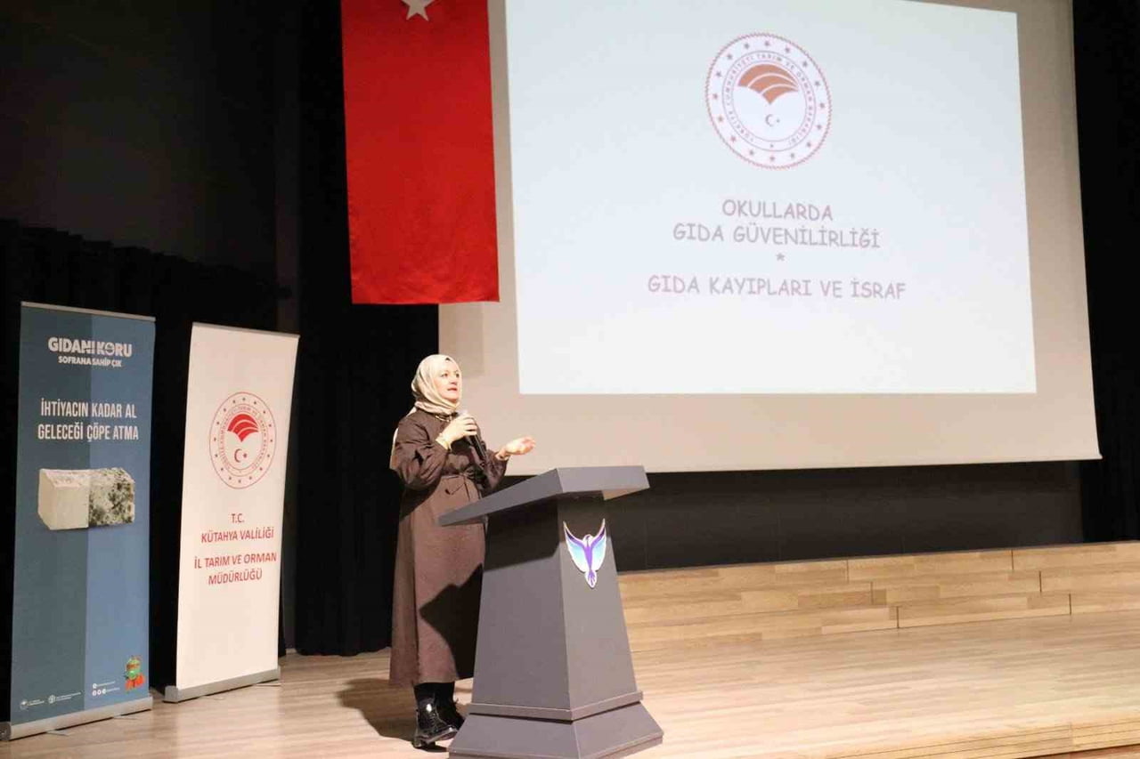 KÜTAHYA’DA ÖĞRENCİLERE "GIDA GÜVENİLİRLİĞİ, GIDA İSRAFI VE GIDA HİJYENİ" KONULU...