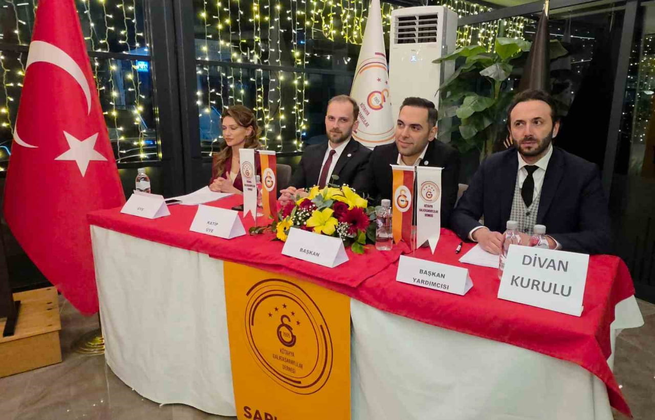 KÜTAHYA GALATASARAYLILAR DERNEĞİ’NİN BİRİNCİ OLAĞAN GENEL KURULU GERÇEKLEŞTİRİLDİ