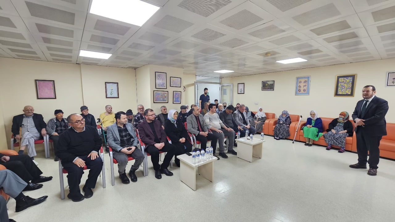 KÜTAHYA HUZUREVİ'NDE MİRAÇ KANDİLİ PROGRAMI