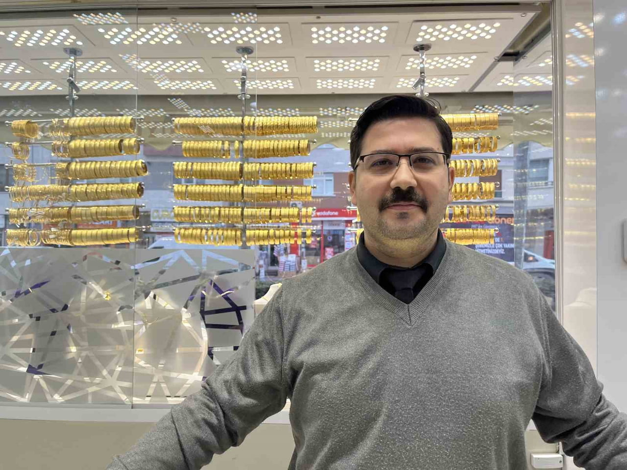 KUYUMCU ÖMÜR ÇINAR