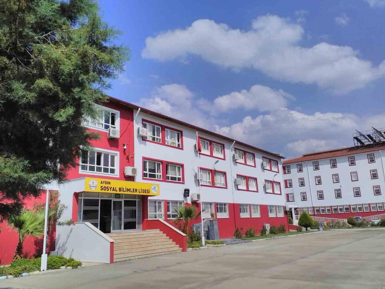 LİSE ÖĞRENCİLERİ ARAŞTIRMA PROJELERİ YARIŞMASI’NDA ÖN DEĞERLENDİRMEYİ GEÇEN VE BÖLGE YARIŞMALARINA...