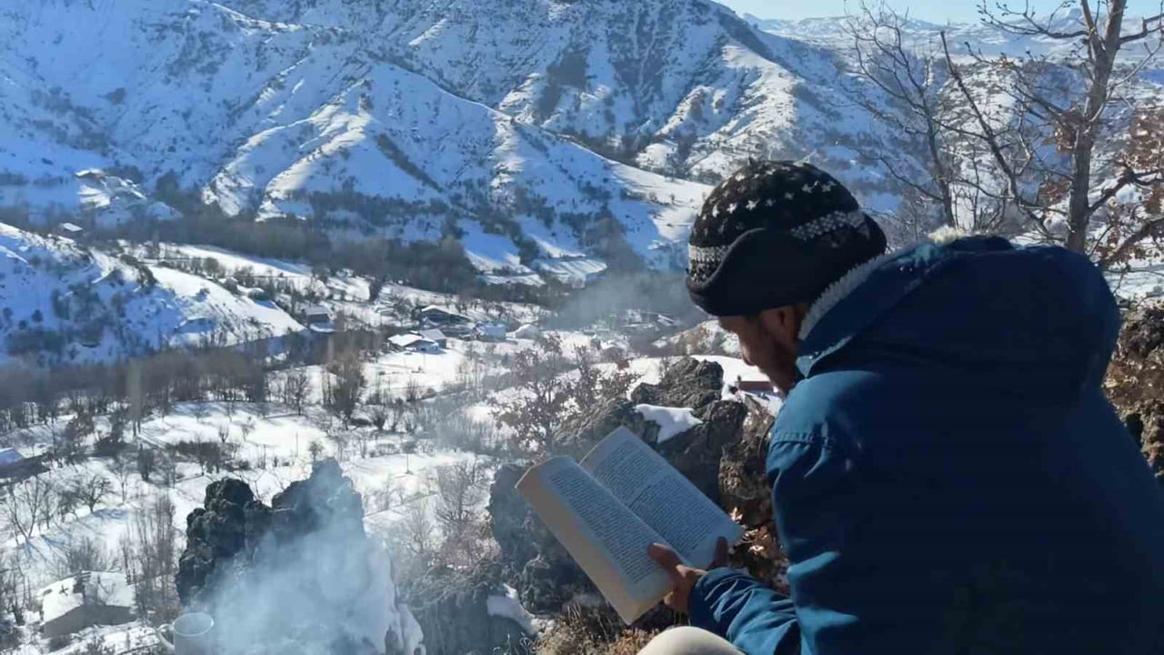 MALATYA'DA HAYVANCILIKLA GEÇİMİNİ SAĞLAYAN HAYATİ AÇIK KIŞ AYLARININ ZORLU ŞARTLARINA RAĞMEN...