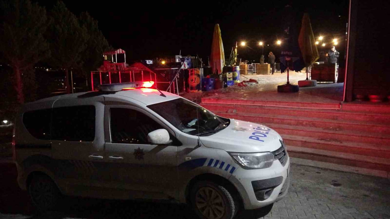 MALATYA’DA KAFEDE SİLAHLI KAVGA: 1 YARALI