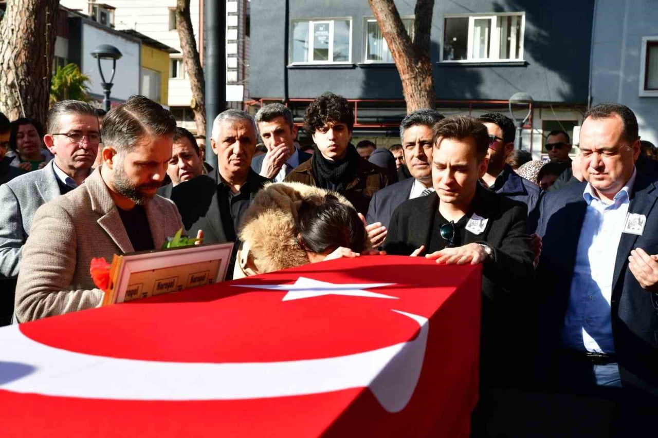 MANİSA BÜYÜKŞEHİR BELEDİYESİ ALAŞEHİR KOORDİNATÖRÜ HASAN ERAYBAT (59), SON YOLCULUĞUNA...