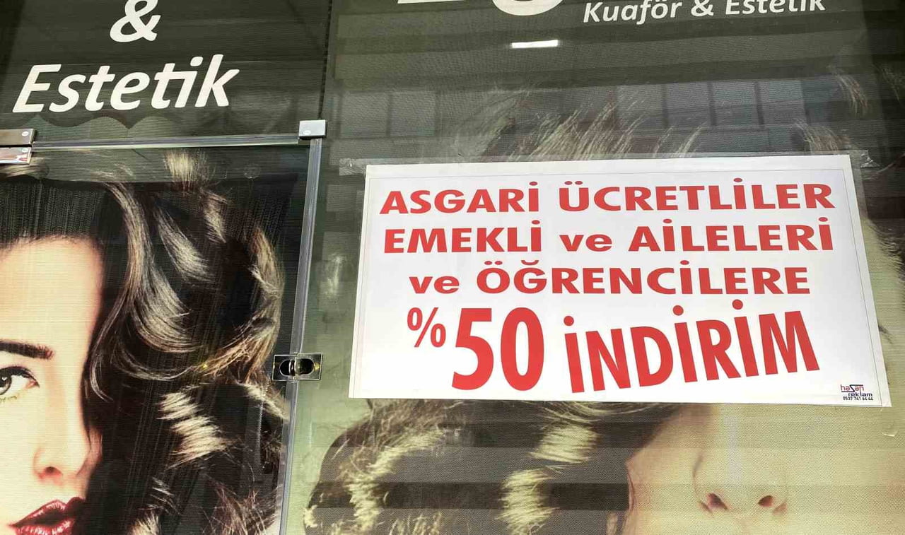 MANİSA’NIN ALAŞEHİR İLÇESİNDE HİZMET VEREN ESTE KUAFÖR VE GÜZELLİK SALONU, YENİ YILA ÖZEL...