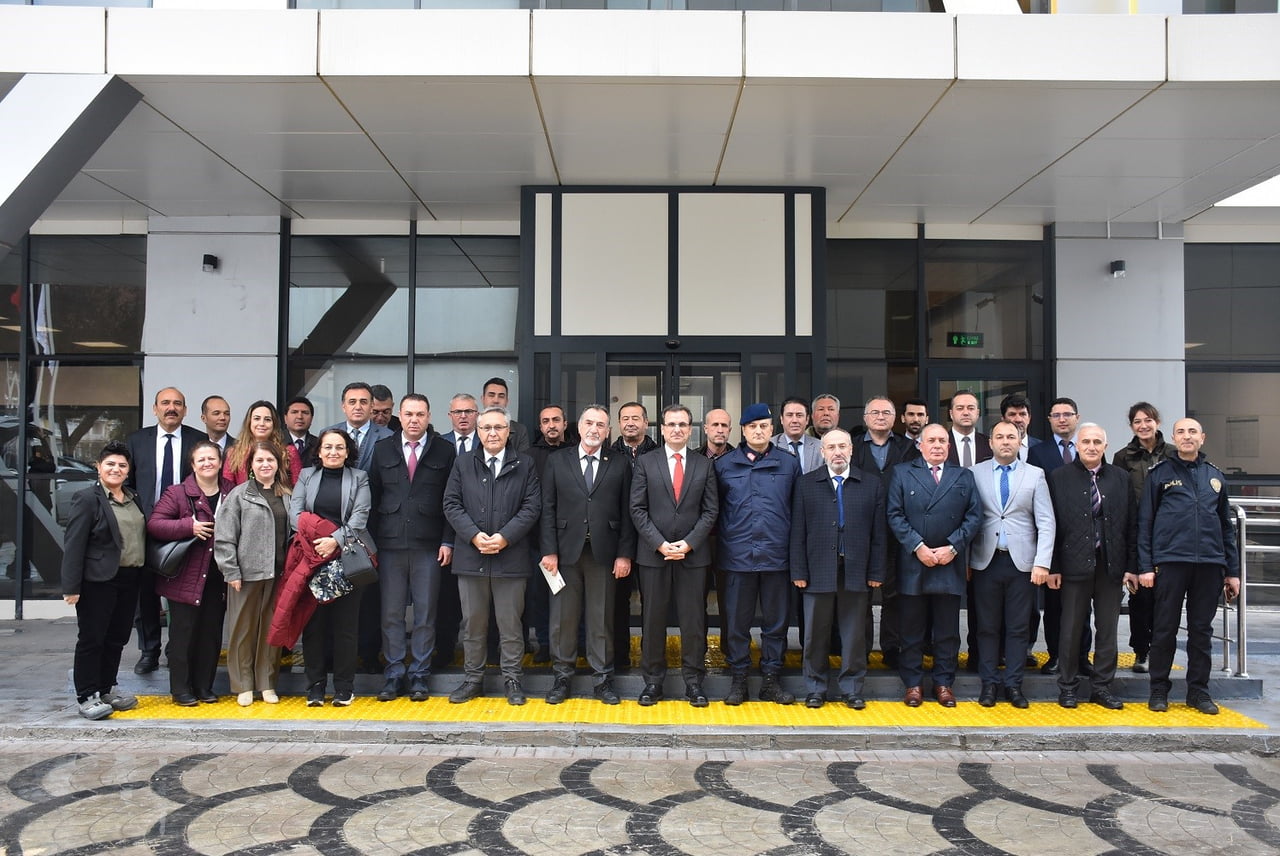 MANİSA’NIN SALİHLİ İLÇESİNDE, İLÇE GENELİNDE YÜRÜTÜLEN KAMU HİZMETLERİ, DEVAM EDEN VE TAMAMLANAN...