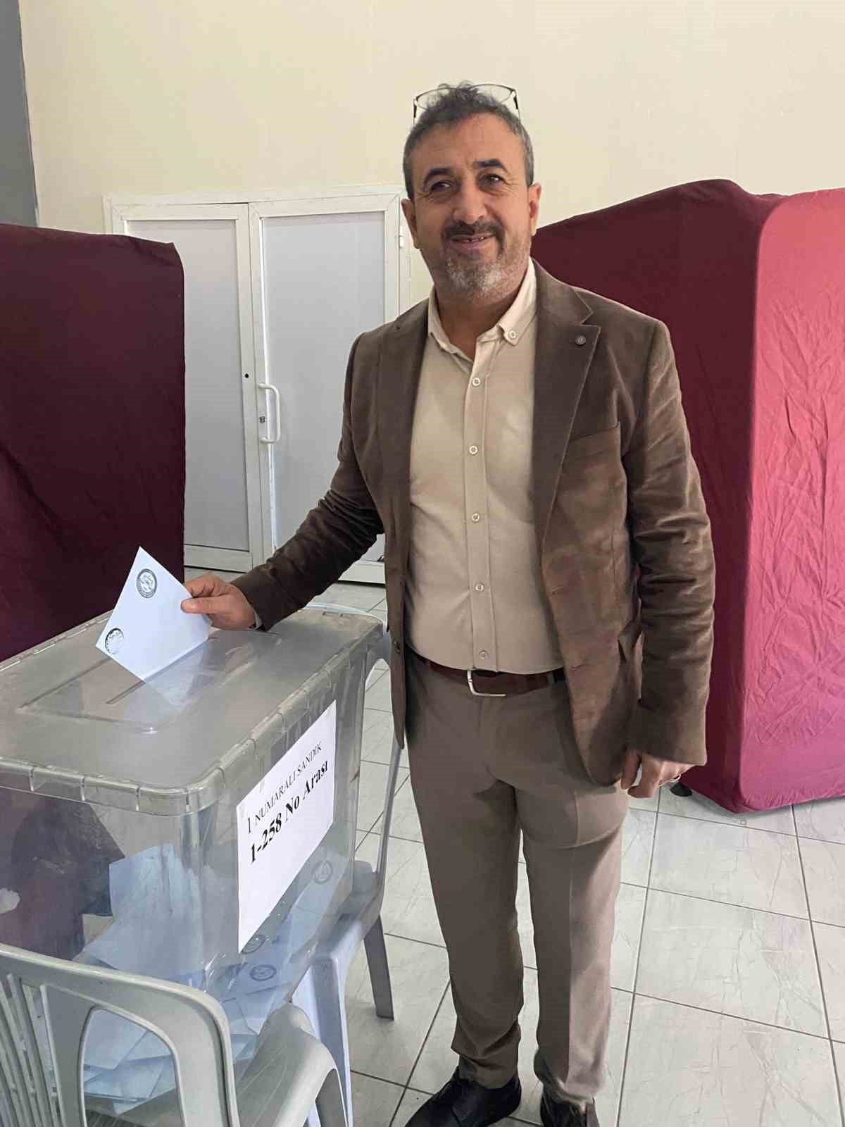 MANİSA’NIN SELENDİ İLÇESİNDE ESNAF VE SANATKÂRLAR ODASI OLAĞAN GENEL KURULU GERÇEKLEŞTİRİLDİ....