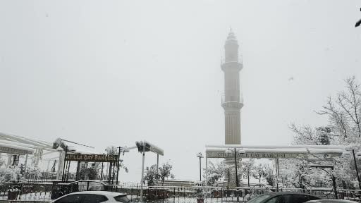Mardin’de kar yağışı etkili oluyor
