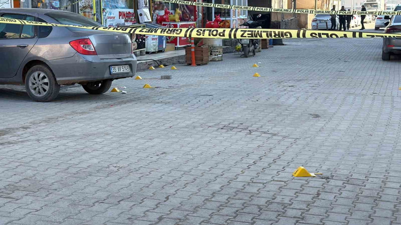 MARDİN’İN KIZILTEPE İLÇESİNDE İKİ GRUP ARASINDA ÇIKAN, 1 KİŞİNİN HAYATINI KAYBETTİĞİ 4 KİŞİNİN...