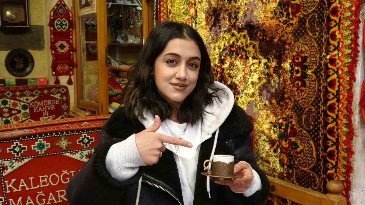 MENENGİÇ KAHVESİ, SAĞLIĞA FAYDALARI NEDENİYLE KIŞ AYLARINDA YOĞUN OLARAK TÜKETİLİYOR.