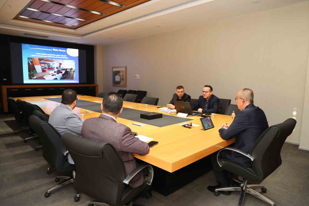 MERAM BELEDİYE BAŞKANI MUSTAFA KAVUŞ, BİZİM MERAM MASASI’NIN, ORTAYA KOYDUĞU PERFORMANSLA ÖRNEK...