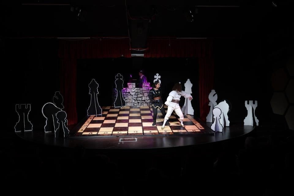 MERKEZEFENDİ BELEDİYESİ KENT TİYATROSU, 7-9-14-15-16-18-19-20-21-23-28-30 OCAK TARİHLERİNDE SAHNE...