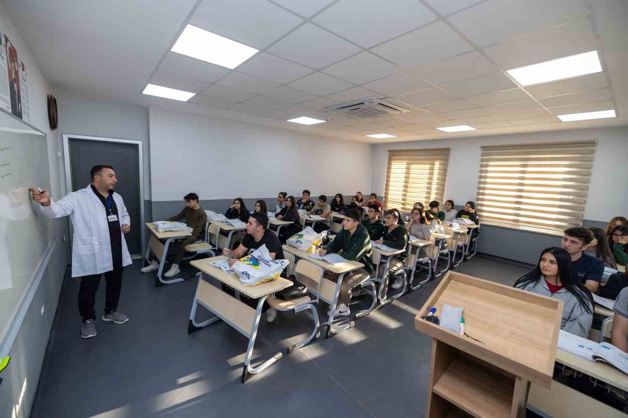 MERSİN BÜYÜKŞEHİR BELEDİYESİ, 2025 YILI BOYUNCA HAYATA GEÇİRDİĞİ SOSYAL BELEDİYECİLİK...