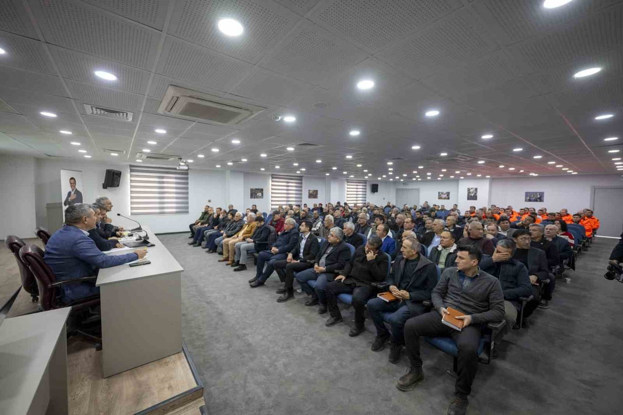 MERSİN BÜYÜKŞEHİR BELEDİYESİ, ERDEMLİ’DE DÜZENLEDİĞİ BİLGİLENDİRME TOPLANTISIYLA MUHTARLAR VE SİTE...