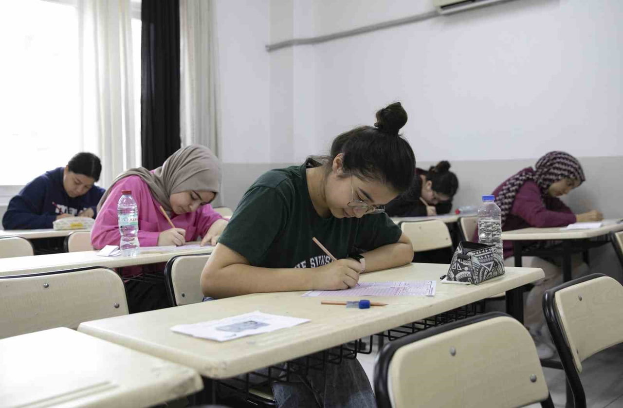 MERSİN BÜYÜKŞEHİR BELEDİYESİ’NE BAĞLI MERCİ ÖĞRENCİ DANIŞMANLIK MERKEZİ, YARIYIL TATİLİNDE...