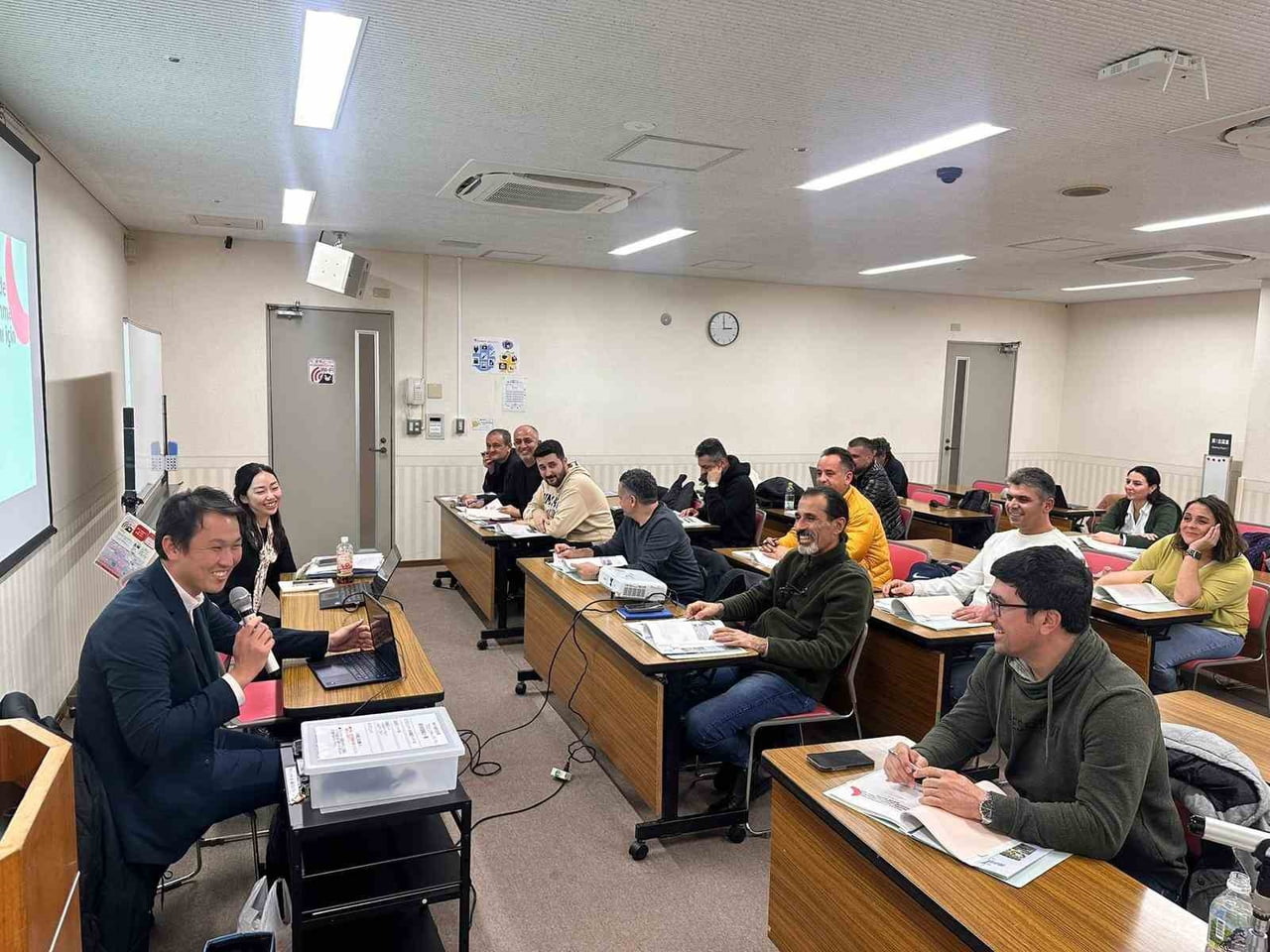 MERSİN BÜYÜKŞEHİR BELEDİYESİ TEMSİLCİLERİ, DEPREMLE MÜCADELEDE ÖNE ÇIKAN UYGULAMALARI YERİNDE...