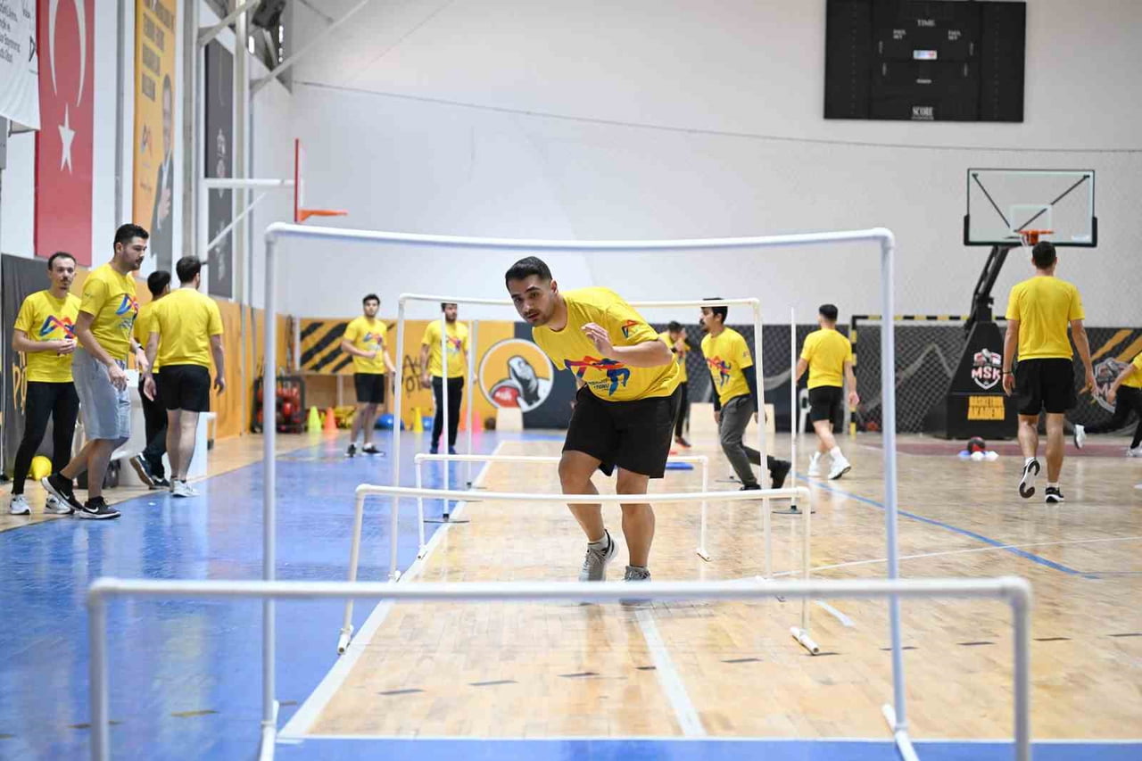 MERSİN BÜYÜKŞEHİR BELEDİYESİ, ÜCRETSİZ FİZİKİ YETERLİLİK KURSLARIYLA POLİSLİK, ASKERLİK VE BESYO...