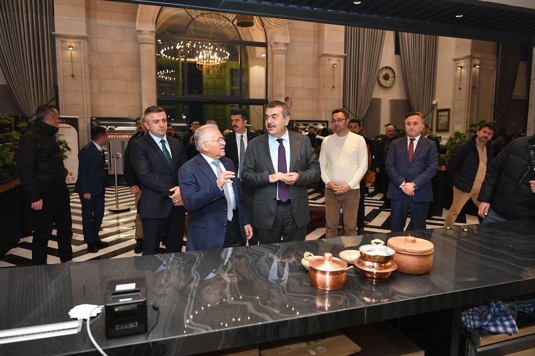 MİLLİ EĞİTİM BAKANI YUSUF TEKİN; KAYSERİ BÜYÜKŞEHİR BELEDİYE BAŞKANI DR. MEMDUH BÜYÜKKILIÇ’IN EV...