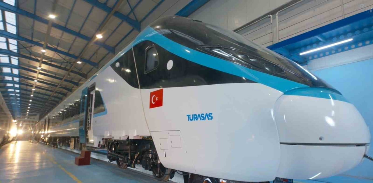 MİLLİ ELEKTRİKLİ HIZLI TREN