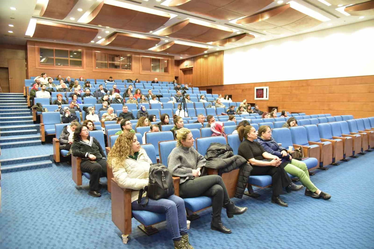 MSKÜ’DEN BAĞIMLILIKLA MÜCADELE ALANINDA GÖREV YAPAN UZMANLARA EĞİTİM