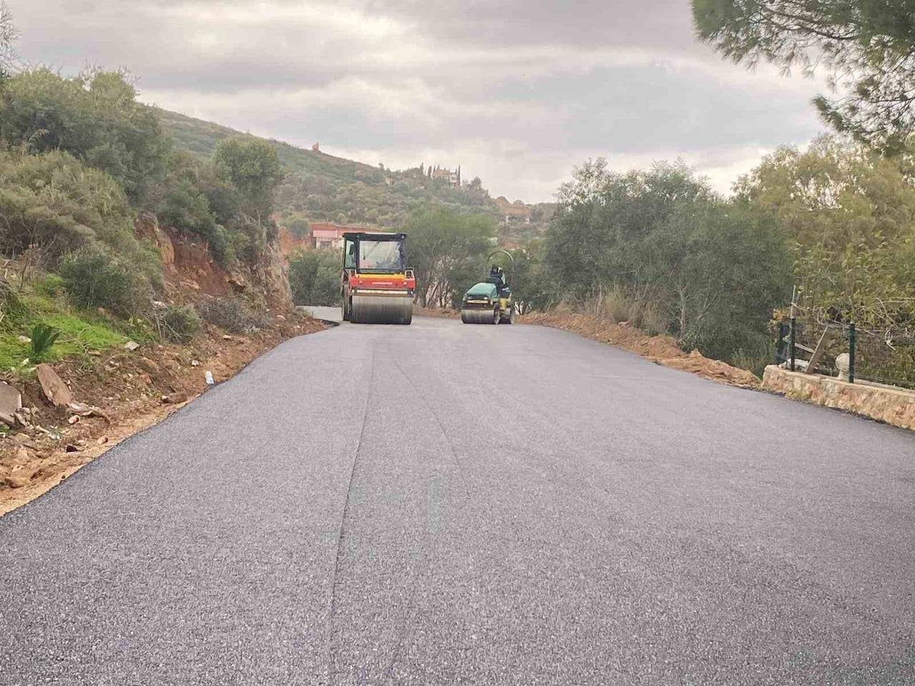 MUĞLA BÜYÜKŞEHİR BELEDİYESİ, DATÇA İLÇESİNDE ULAŞIM ALTYAPISINI GÜÇLENDİRMEK AMACIYLA BAŞLATTIĞI...