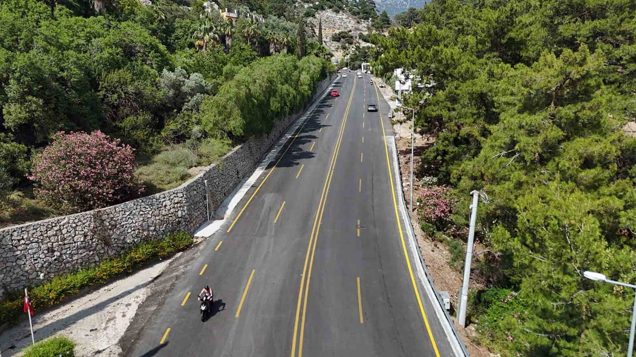 MUĞLA BÜYÜKŞEHİR BELEDİYESİ, FETHİYE-ÖLÜDENİZ YOLUNDA 328 MİLYON TL’LİK YATIRIMLA YÜRÜTTÜĞÜ YOL VE...