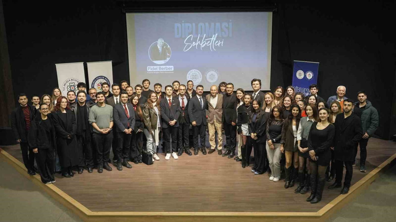 MUĞLA GENÇLİK MECLİSİ TARAFINDAN DÜZENLENEN DİPLOMASİ SOHBETLERİ PROGRAMINDA FRANSA MUĞLA FAHRİ...