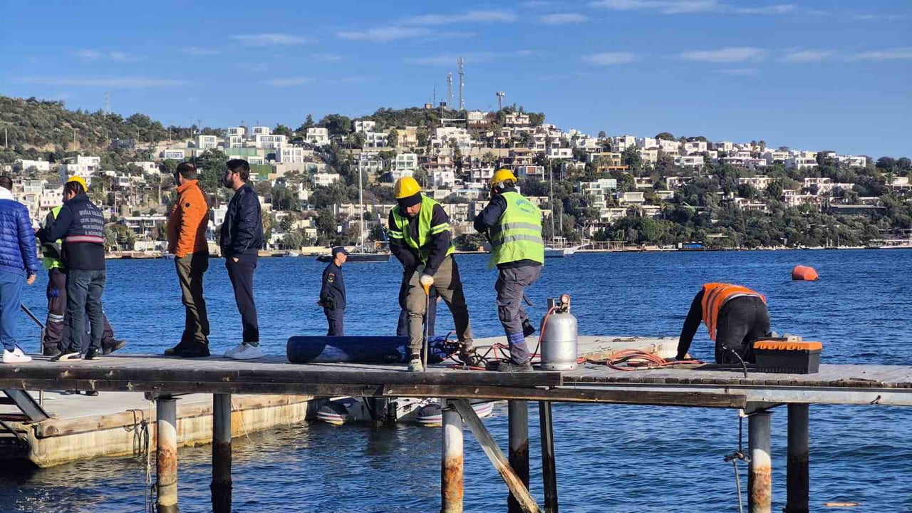 MUĞLA’NIN BODRUM İLÇESİNDE YAKLAŞIK 10 YIL ÖNCE İNŞA EDİLEN VE 100 TEKNENİN BAĞLANDIĞI KAÇAK...