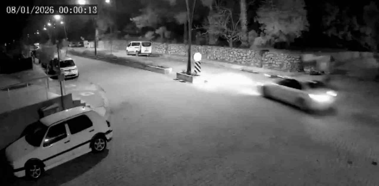 MUĞLA’NIN MARMARİS İLÇESİNDE GECE SAATLERİNDE MEYDANA GELEN TRAFİK KAZASINDA ALKOLLÜ OLDUĞU TESPİT...