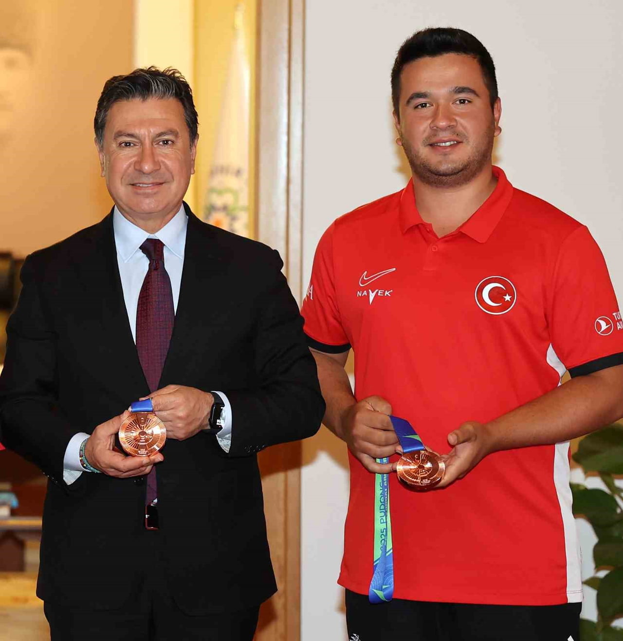 MUĞLALI MİLLİ OKÇU HANEY’E ‘YILIN OKÇUSU’ YARIŞMASINDA DESTEK DEVAM EDİYOR