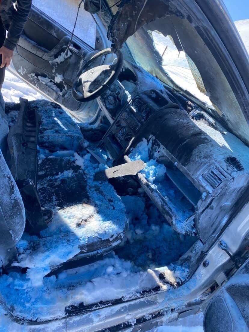 MUŞ’UN KORKUT İLÇESİNE BAĞLI ALTINOVA BELDESİNDE SEYİR HALİNDEYKEN ANİDEN ALEV ALAN OTOMOBİL...