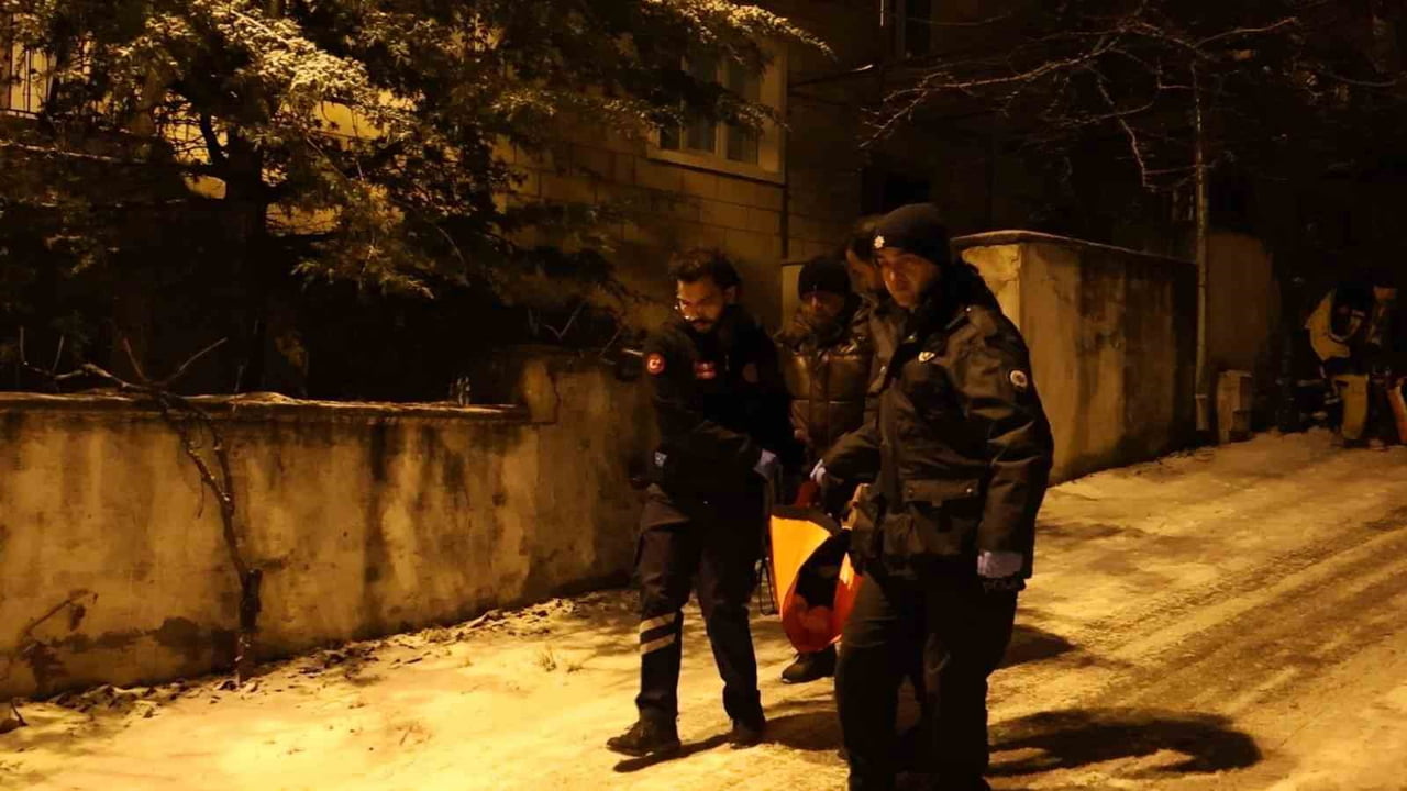 NEVŞEHİR’DE AÇIK BIRAKILAN OCAKTAN SIZAN DOĞAL GAZDAN ETKİLENEN 1 KİŞİ HASTANEYE...