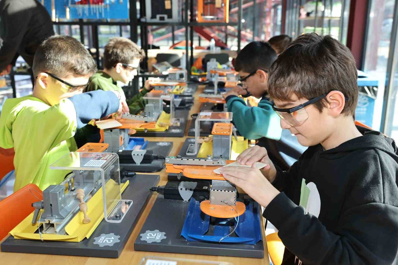 NİLÜFER BELEDİYESİ YARIYIL TATİLİNİ ÇOCUKLAR İÇİN BİRBİRİNDEN FARKLI ATÖLYELER, OYUNLAR VE SİNEMA...